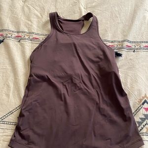 Lululemon tank with back pocket!